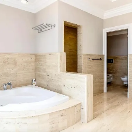 Casa de Férias Casa Moderna Con Cucina Completamente E Piscina Liscia di Vacca